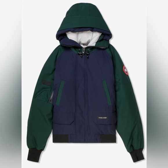 Canada Goose Black and Green Bomber Jacket with Quality Construction - Picture 2 of 8